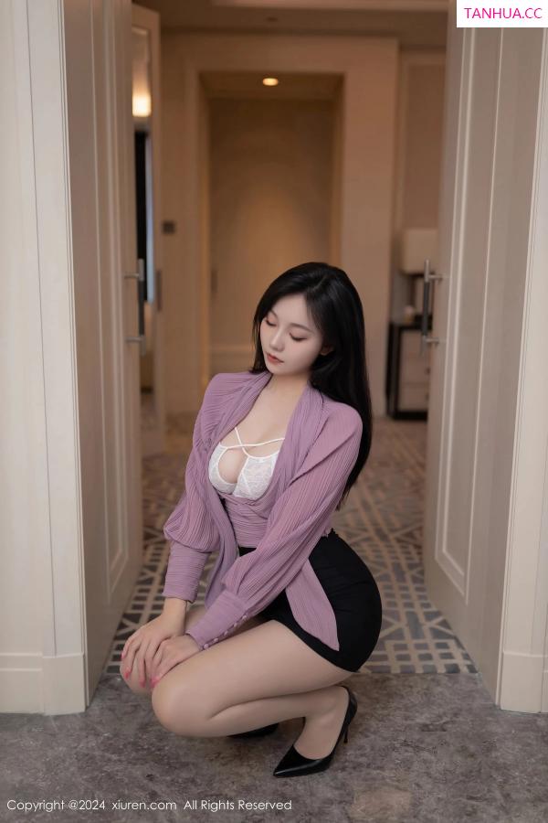 安然Maleah  [XiuRen]高清写真图 2024.04.23 No.8438 安然anran 美腿丝袜第15张图片